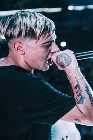 Duki: The Voice of a Generation 🎤✨