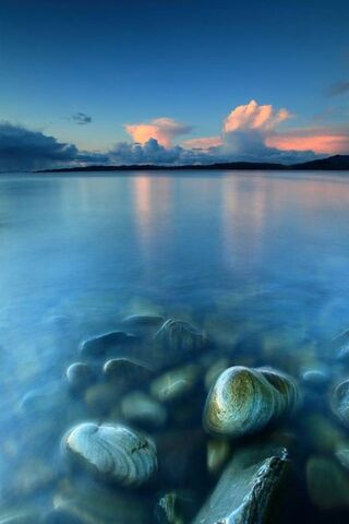 Tranquil Waters at Dusk 🌅