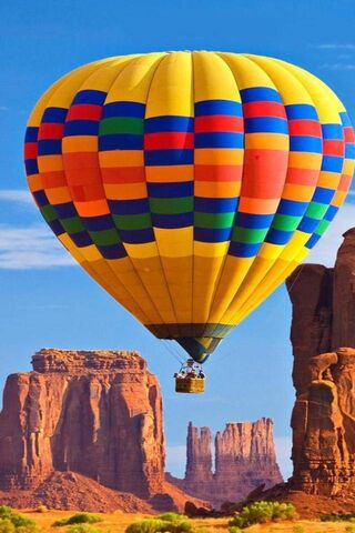 Soaring High: The Colorful Adventure of a Hot Air Balloon 🎈