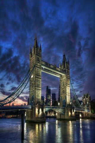 Twilight Majesty: The I..