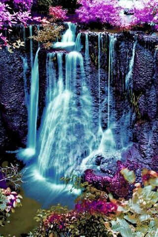 Enchanted Cascade: Natu..