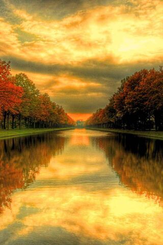 Autumn Reflections 🍂✨