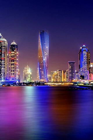 Twilight Glow: A City’s Heartbeat 🌆✨