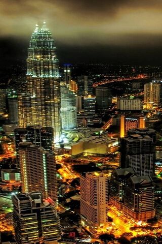 Kuala Lumpur: A City of Lights 🌆✨