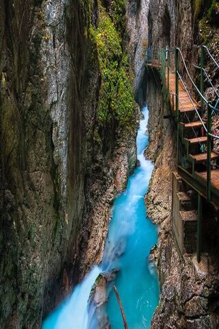 Serenity in the Canyon 🌊🌿