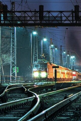 Dizord Train Station: A Nighttime Journey Awaits 🚂✨