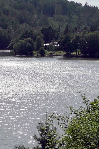 Sparkling Serenity at Glittering Lake ✨🌊