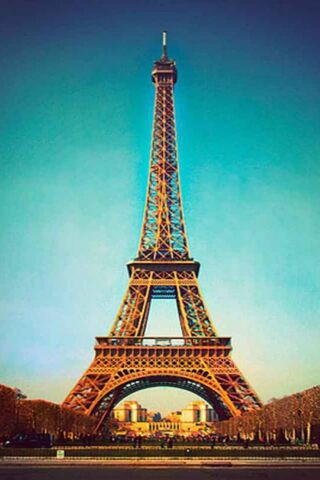 Эйфелева башня в Париже