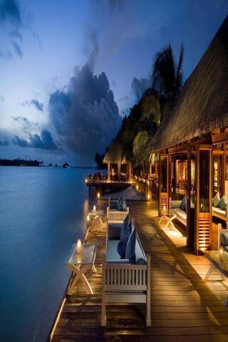 Serenity by the Sea: A Night at the Resort 🌊✨