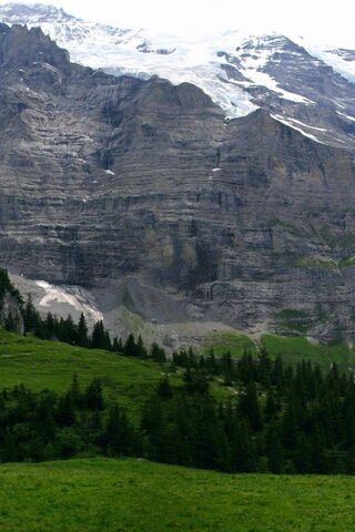 Majestic Heights: The Vall Unveiled 🌄