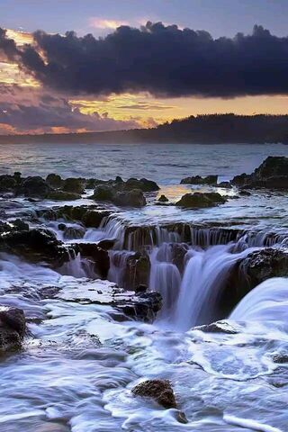 Serenity at Riverside: Nature's Masterpiece 🌊🌅