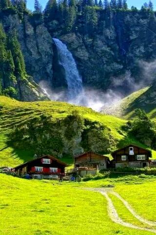 Serenity in the Swiss Alps 🌄🏡