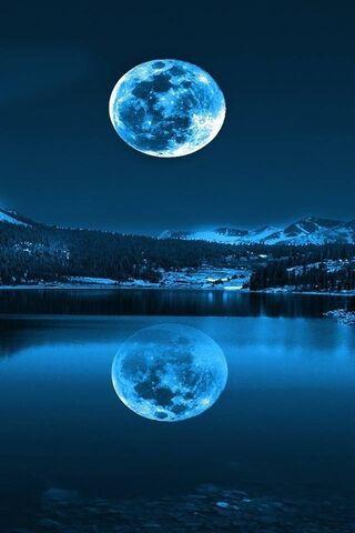 Moon-In-Cold-Lakes