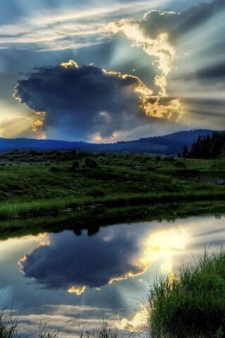 Sunset Serenity: Nature's Canvas 🌅✨