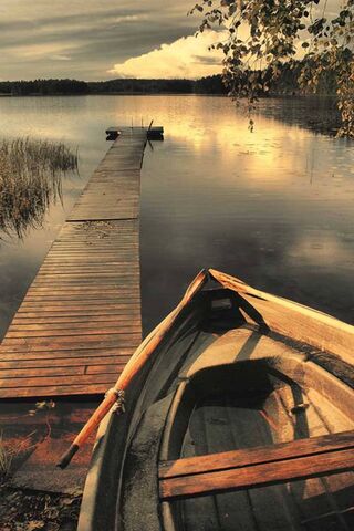 Serenity on the Water: ..