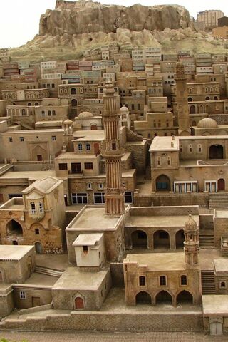 Ozcanates: A Miniature Marvel of Ancient Architecture 🏛️✨