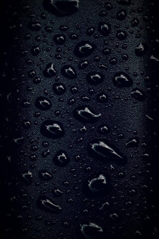 Whispers of Rain: The Beauty of Gotas