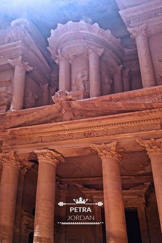 The Majestic Treasury of Petra: A Timeless Wonder 🏛️✨