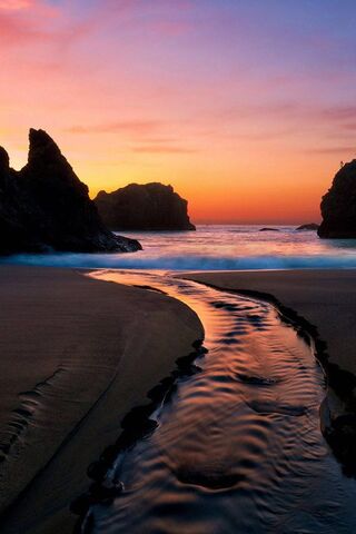 Sunset Serenity at Seaside 🌅