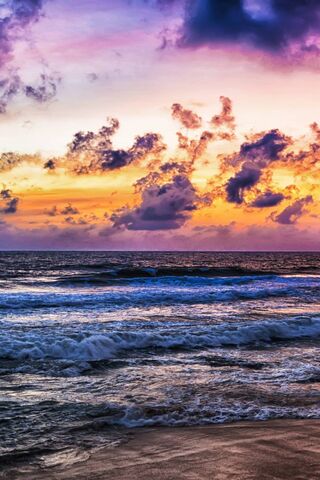 Sunset Serenity at the Seaside 🌅🌊