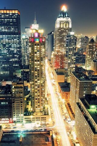 City Lights: A Nighttime Symphony 🌆✨
