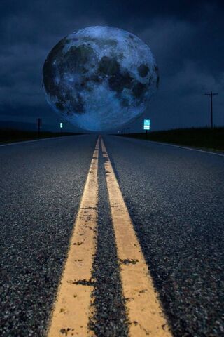 Lunar Journey: The Road to Dreams 🌙🚗