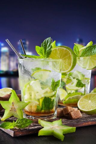 Mojito Magic: A Refreshing Escape 🍃🍹