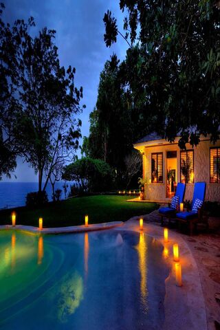 Serenity Under the Stars ✨🏡