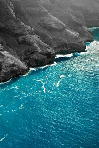 Serenity by the Shore 🌊✨