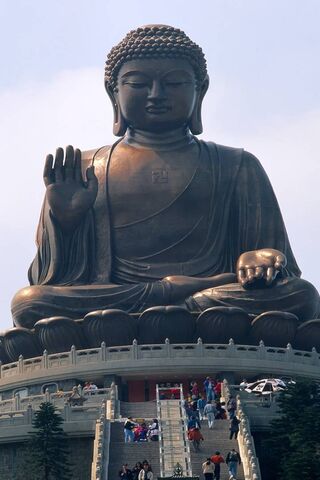 The Majestic Tian Tan Buddha: A Symbol of Peace in Hong Kong 🌏🧘