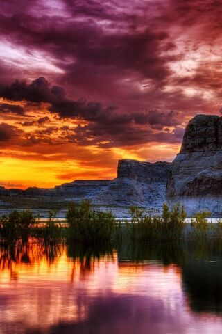 Sunset Serenity at Vista Mountain 🌄✨