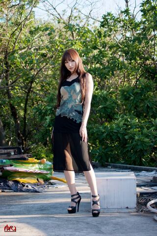 Chic Nature: A Model's Elegance