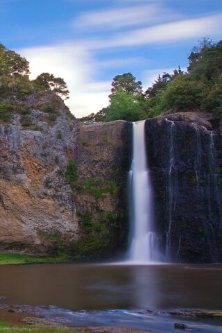 Serenity Falls: Nature'..