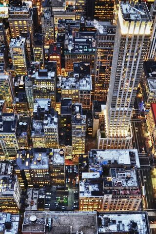 City Lights: A Nighttime Symphony 🌆✨