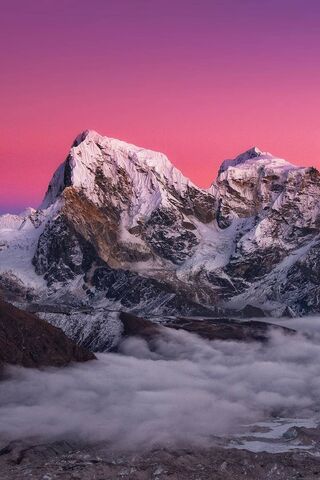Crimson Peaks: A Twilight Symphony 🌄✨