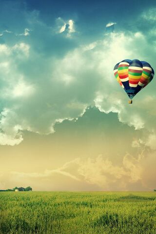 Soaring Through Serenit..