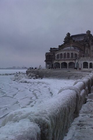 冰冻的黑海