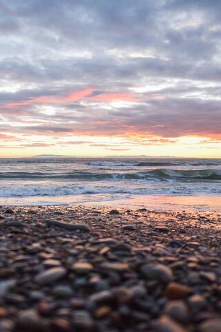 Serene Shores at Dusk 🌅