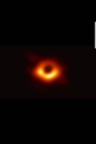 The Mysterious Heart of Galaxy M87 🌌✨