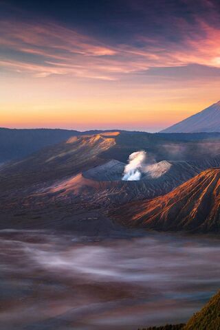 Eruption of Beauty: The Majestic Vulcano 🌋✨
