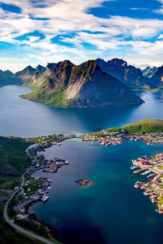 Nature's Masterpiece: The Beauty of Lofoten