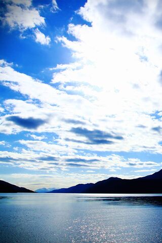 Mysteries of Loch Ness: A Serene Encounter 🌊✨