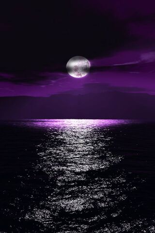 Місячний фіолетовий