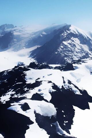 Majestic Peaks: A Winter Wonderland