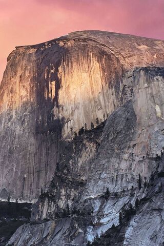 Half Dome: Nature's Majestic Sentinel 🌄