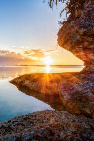 Sunrise Serenity: A New Day Begins 🌅