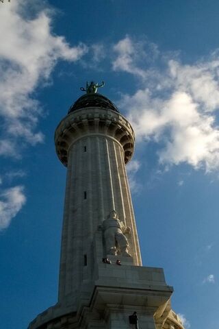 Beacon of Triumph: Faro Della Vittoria 🌟