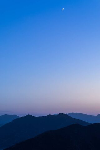 Serene Twilight: A Calm Escape