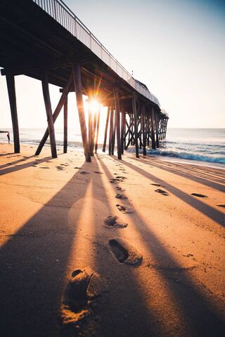 Sunset Serenity at Footsteps Beach 🌅👣