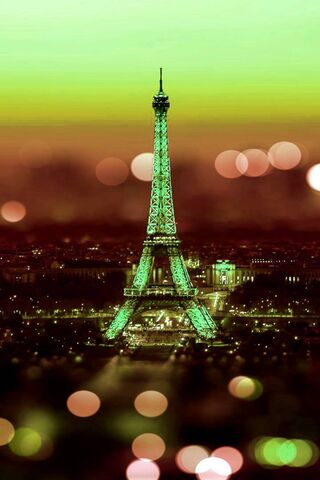 Emerald Dreams: Paris at Dusk 🌆✨